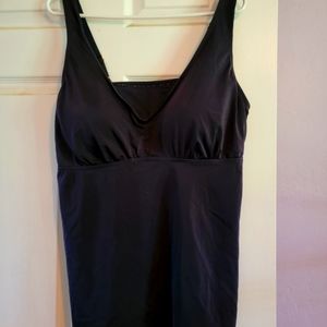 Size 20 Black Tankini. Swimsuits for all.